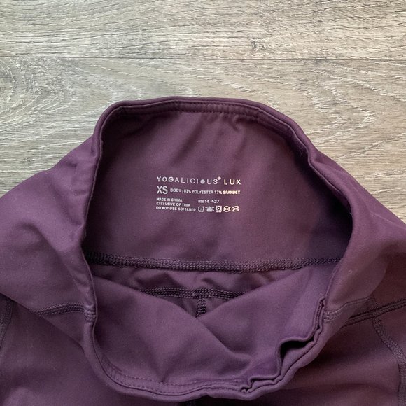 Yogalicious‎ Lux High Waist Dark Cherry Leggings Size XS Pockets - Picture 2 of 5